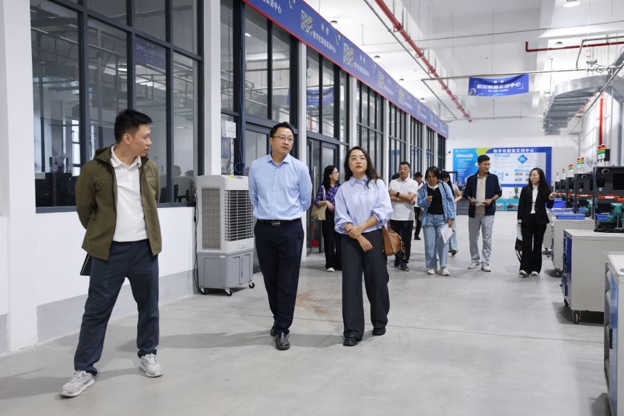 广州市轻工职业学校 (2).jpg