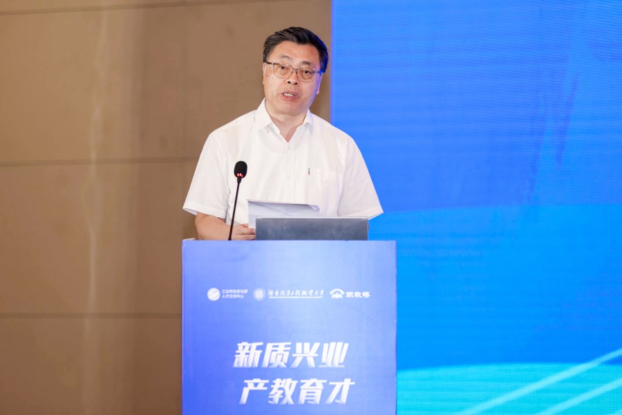 4李学林2.jpg